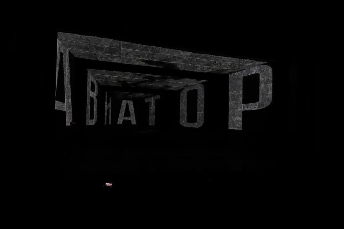 «Авиатор» в Мастерской «12» Никиты Михалкова: Алтайский краевой театр драмы открыл гастроли в Москве