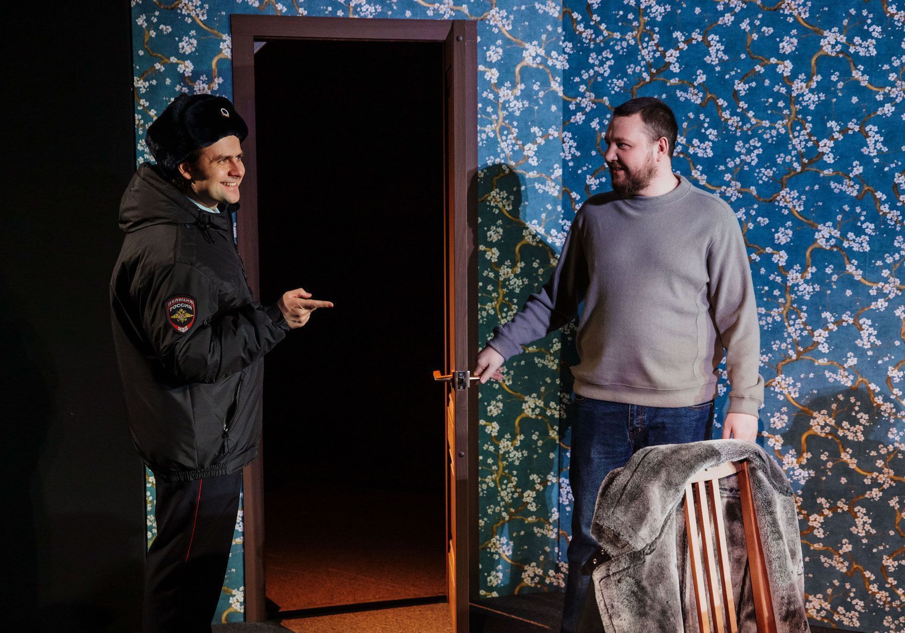 «Не надо нас забывать»: премьера спектакля «Старадость» прошла в Алтайском краевом театре драмы