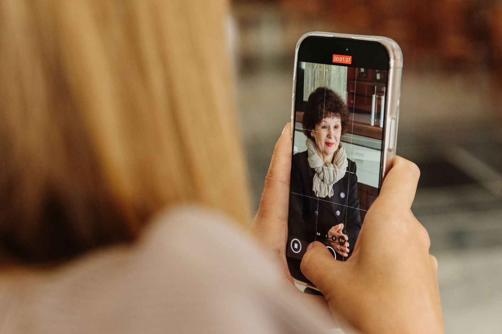 30 лет на сцене: моноспектакль «Эдит Пиаф. Исповедь провинциальной актрисы»