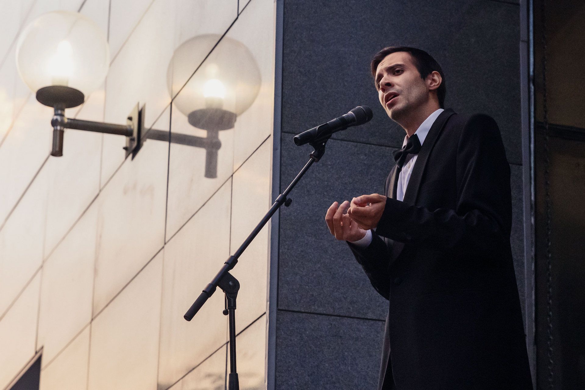 Театр выходит к зрителю: открытие 104-го сезона прошло под открытым небом