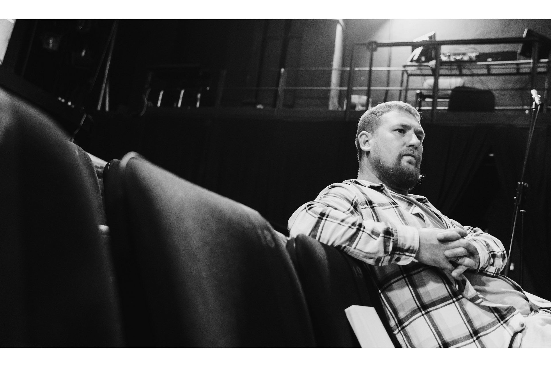 Основано на реальных событиях. В театре репетируют спектакль о героях СВО и их родных 