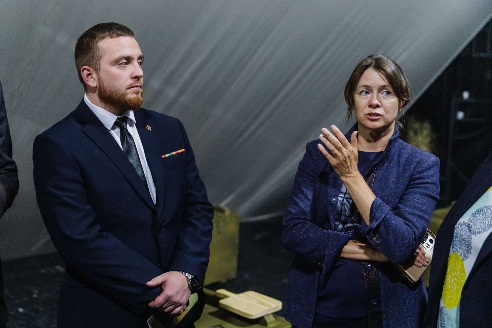 История страны голосами матерей бойцов СВО. Премьера спектакля «А в доме том солдата ждут» состоялась в театре драмы