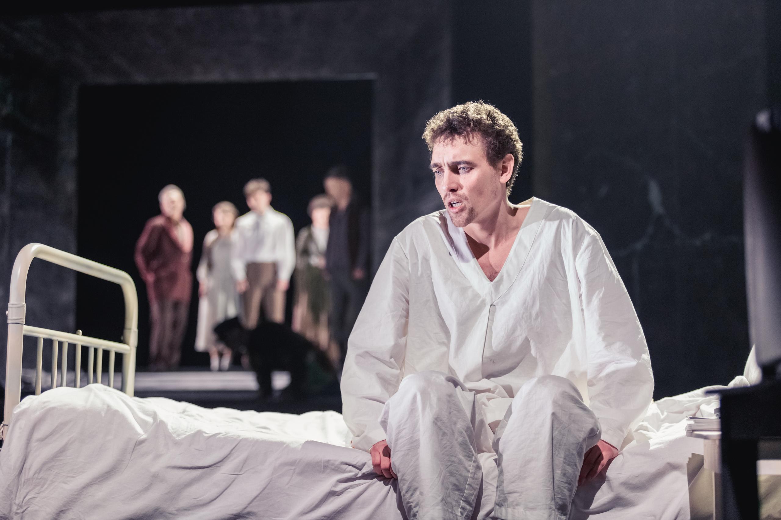 Триумф «Авиатора»: спектакль Алтайского театра драмы взял 4 диплома на всероссийском фестивале