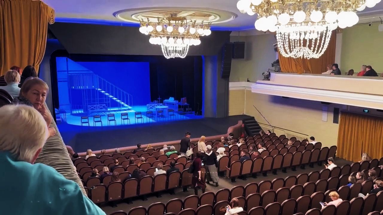 Большие гастроли стартовали: Алтайский краевой театр драмы открыл театральный сезон для магаданских зрителей