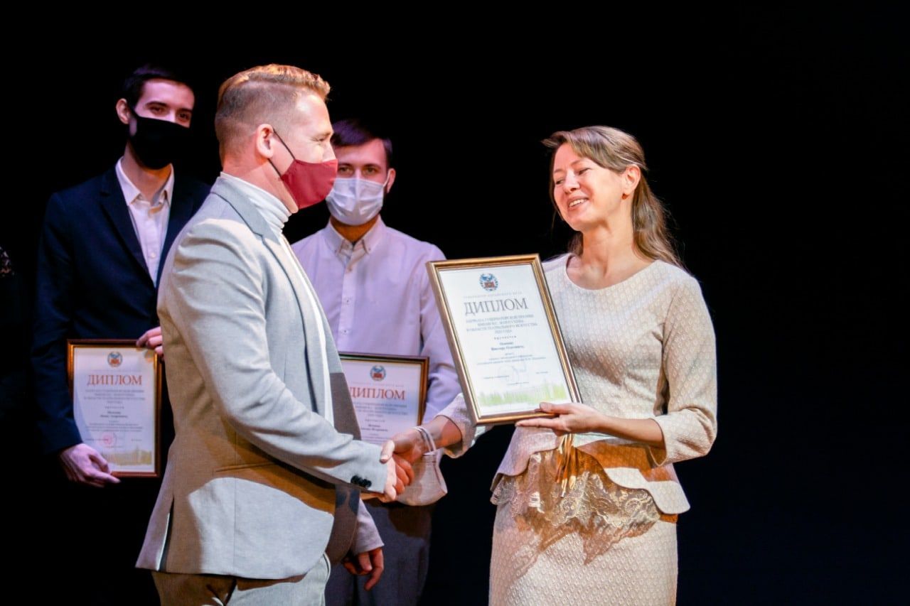 Состоялась очередная церемония вручения Губернаторских премий имени Валерия Золотухина в области театрального искусства!