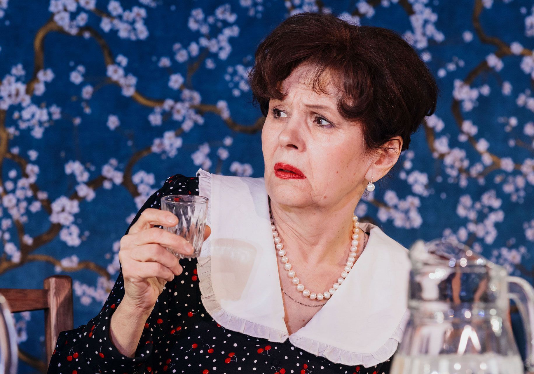 «Не надо нас забывать»: премьера спектакля «Старадость» прошла в Алтайском краевом театре драмы