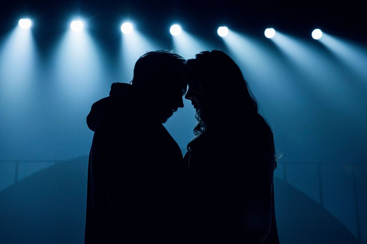 «Саша, привет!» и «Время женщин»: последние показы в феврале