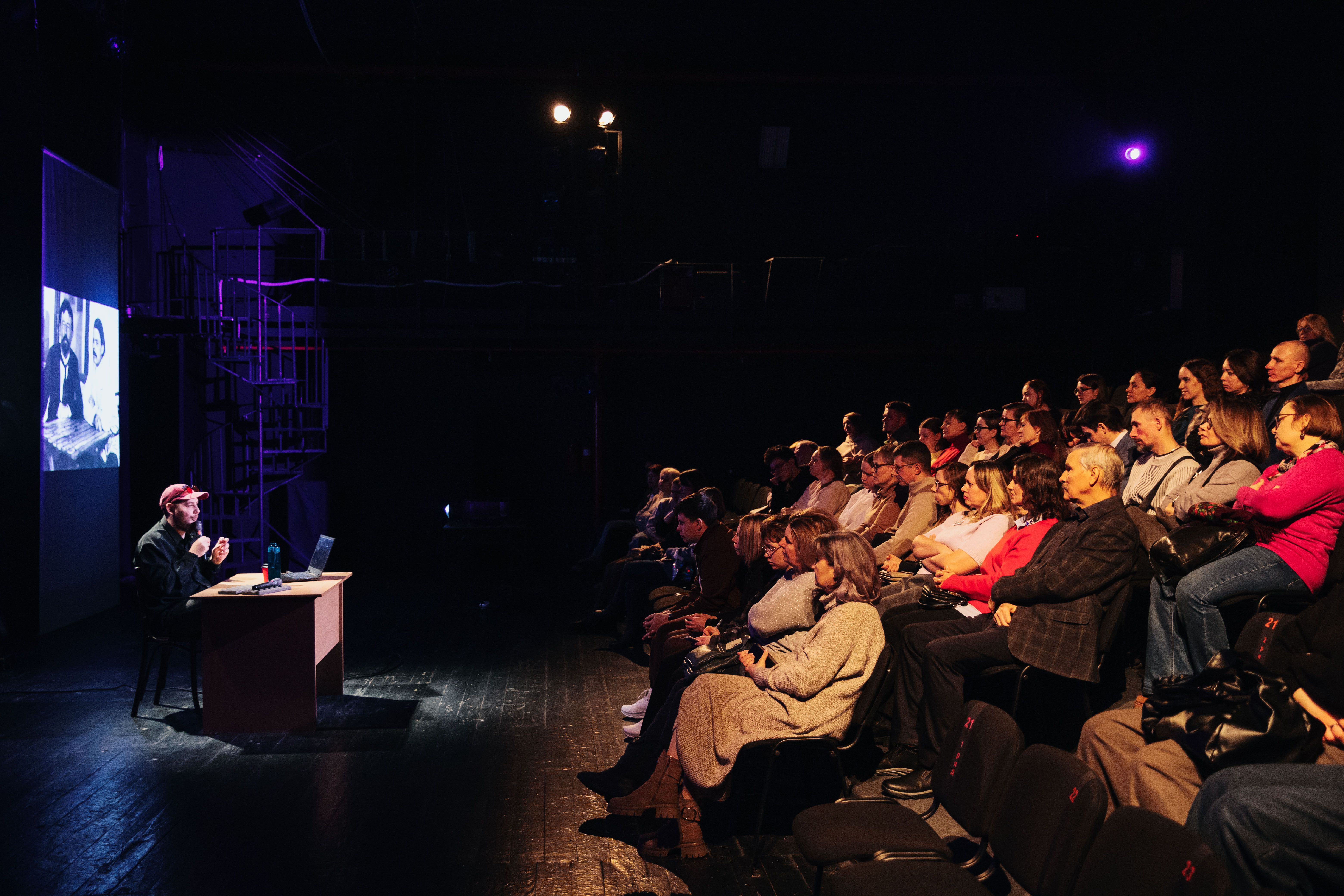 Поймали на слове: Чехов VS Горький на лекции «Театр у школьной доски»