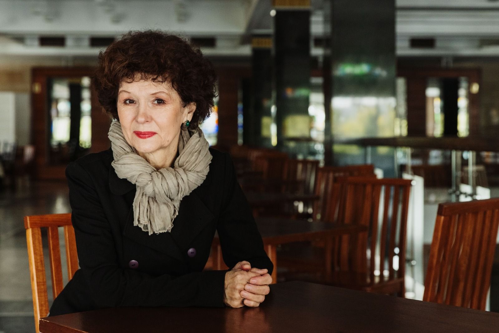 30 лет на сцене: моноспектакль «Эдит Пиаф. Исповедь провинциальной актрисы»