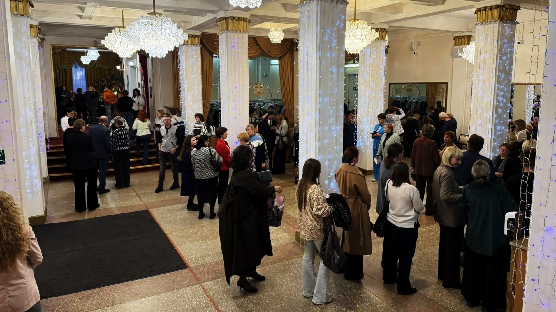 Большие гастроли стартовали: Алтайский краевой театр драмы открыл театральный сезон для магаданских зрителей