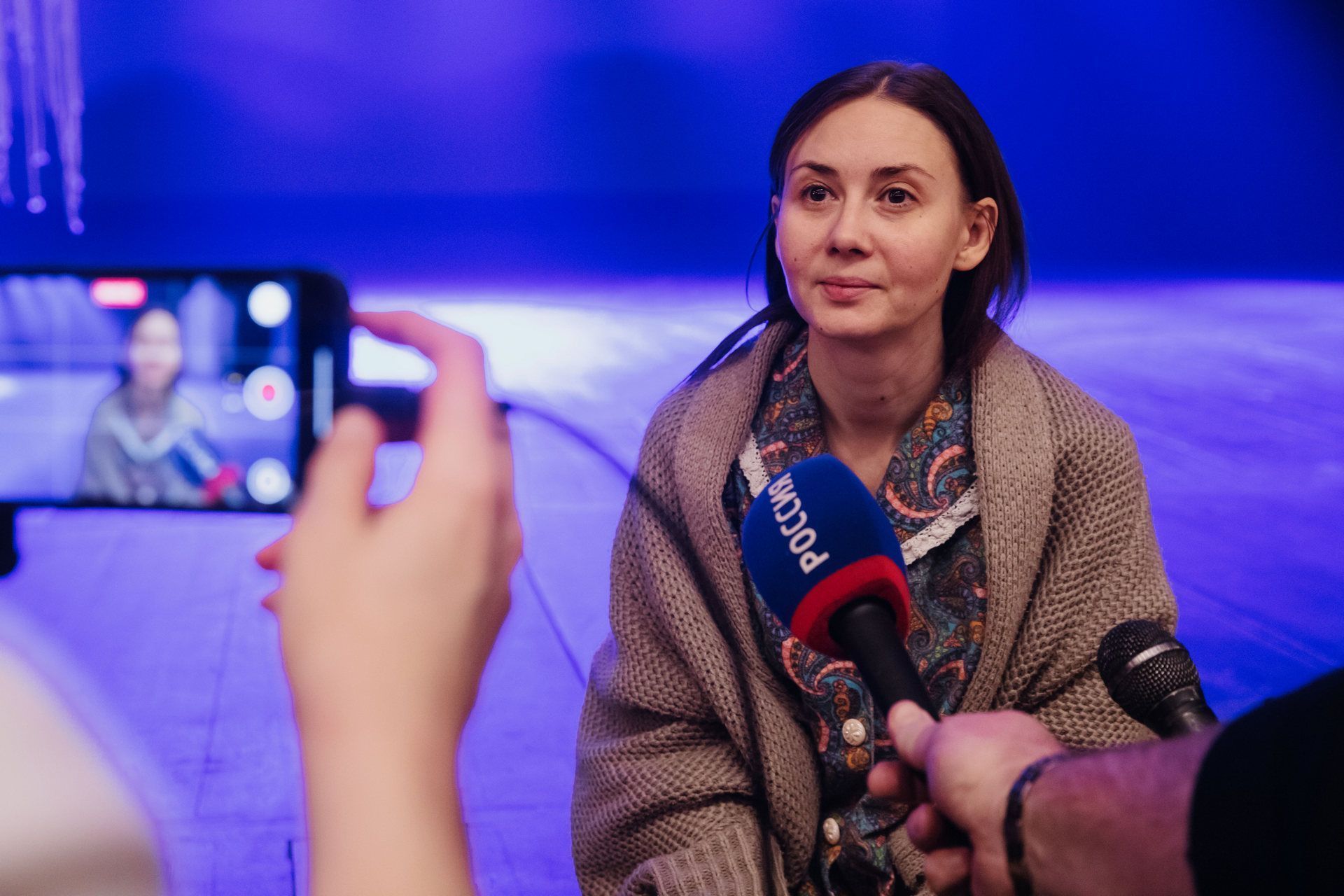 «Всё о любви»: премьера новогоднего спектакля «Беги, Маруся!» прошла в Барнауле