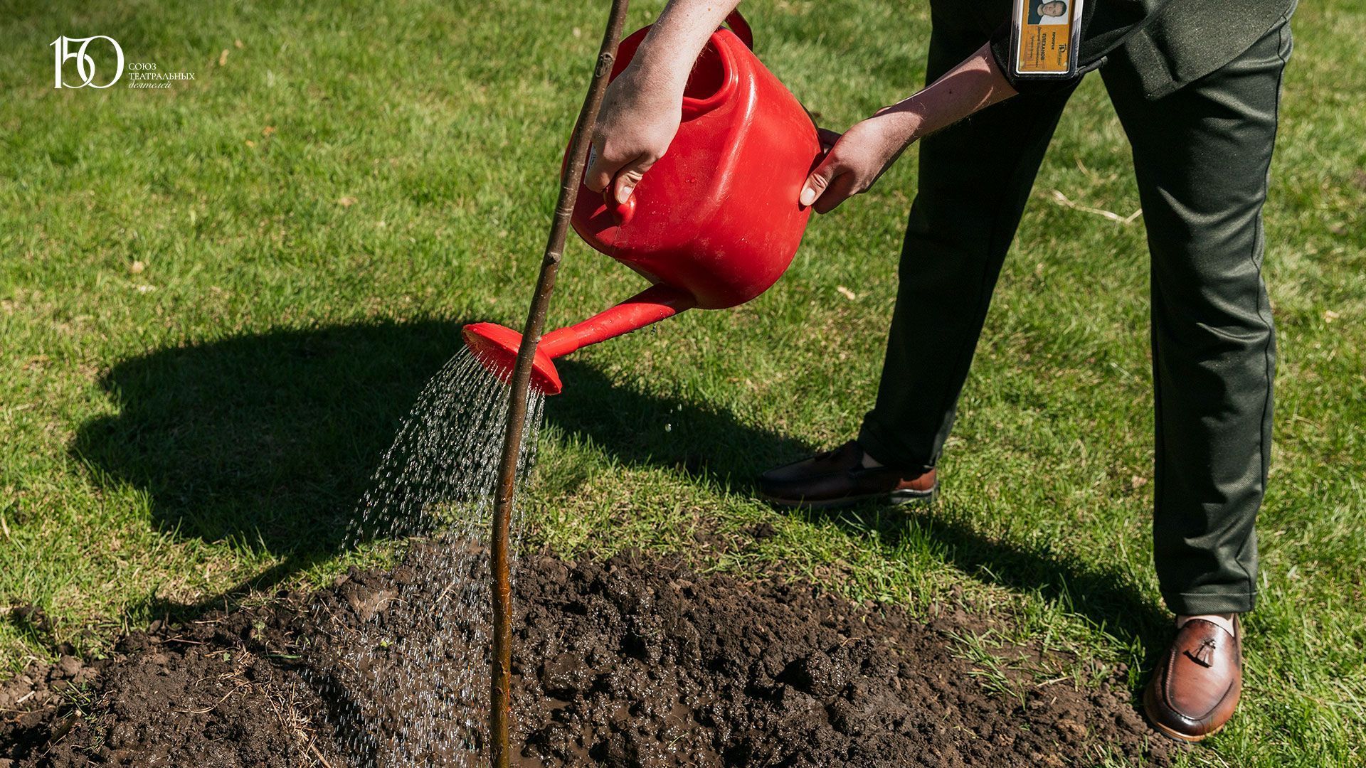 К юбилею СТД: в Барнауле у Алтайского театра драмы появилась Театральная аллея