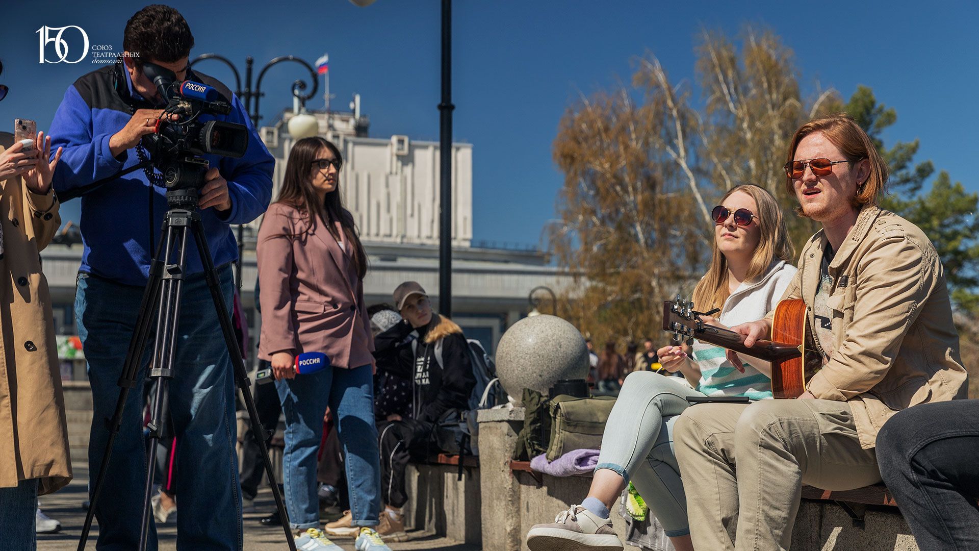 К юбилею СТД: в Барнауле у Алтайского театра драмы появилась Театральная аллея