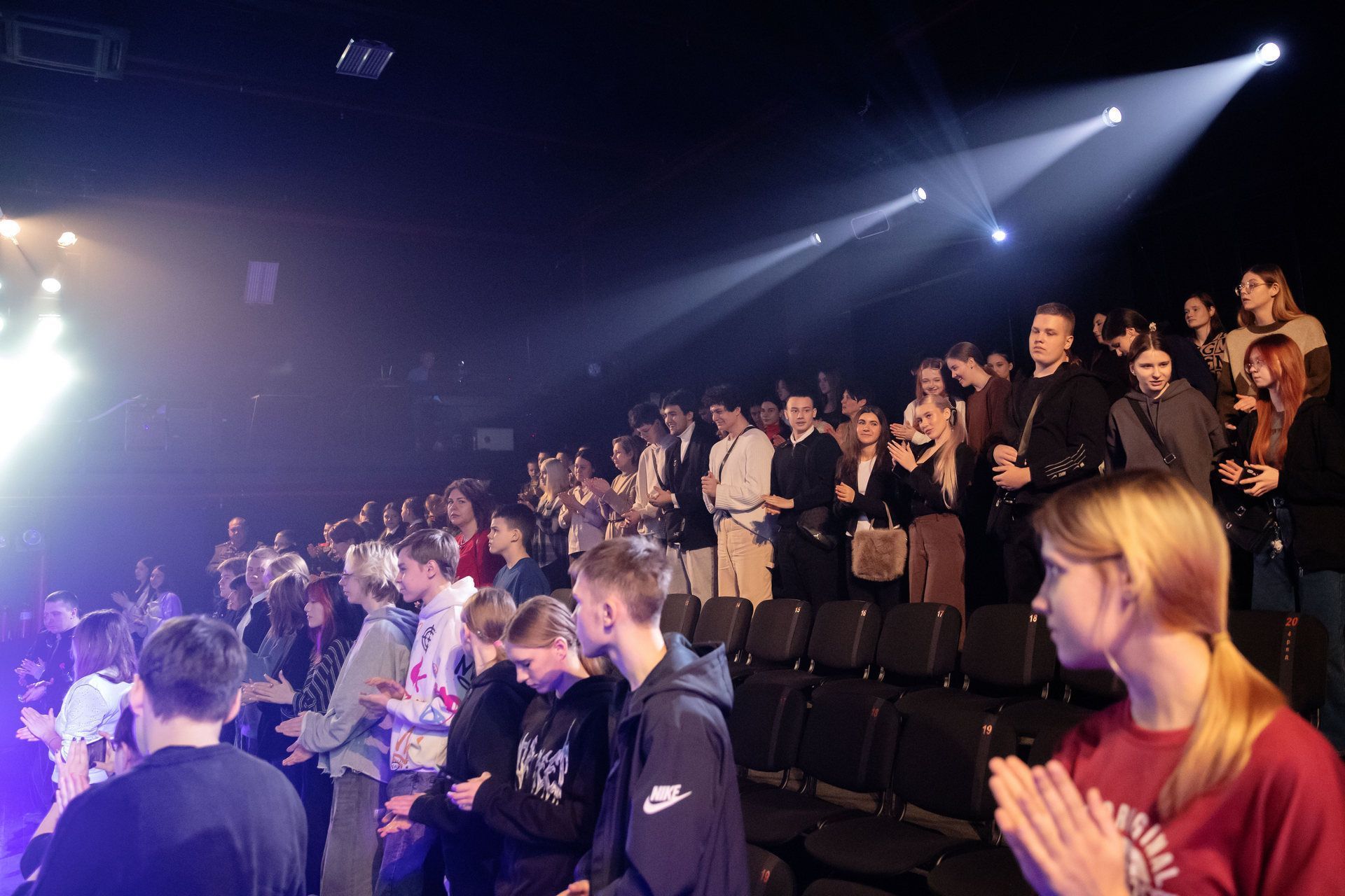 «А в доме том солдата ждут»: 16 показов самого честного спектакля о героях СВО — в городах и районах Алтайского края