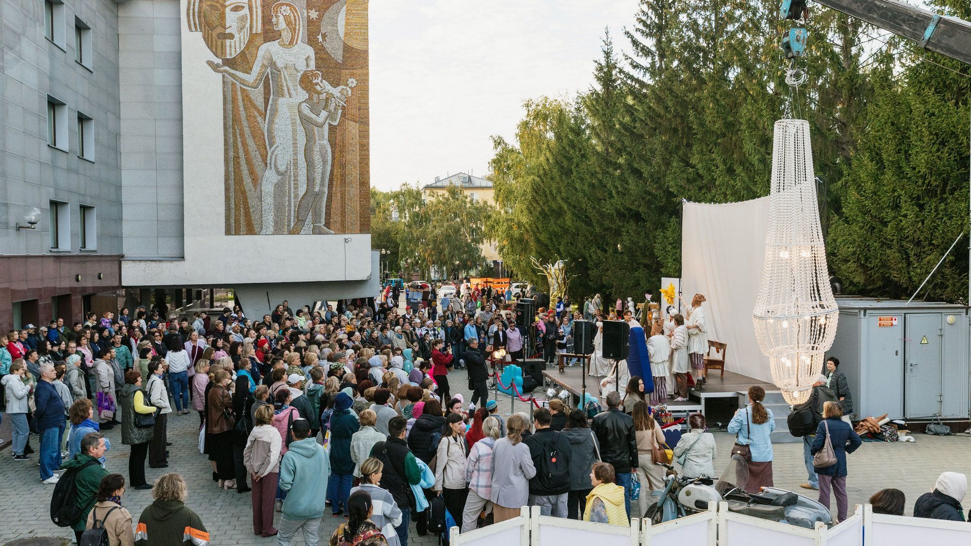 Тонна кабачков и 4 театра: как Барнаул открыл театральный сезон