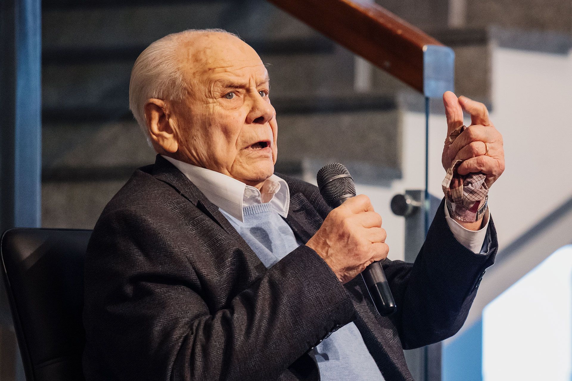 «И в этом моё счастье»: презентация книги о народном артисте России Георгии Обухове прошла в Алтайском краевом театре драмы 